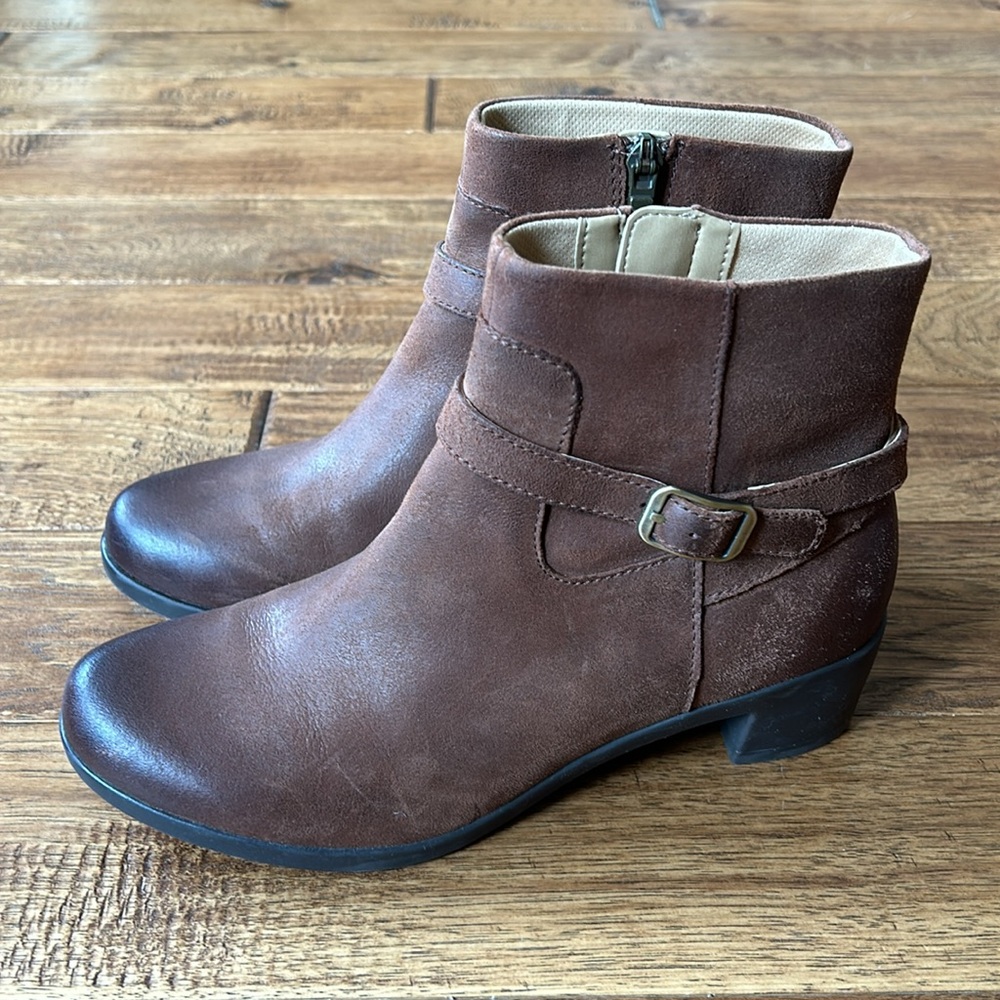 Dansko Cagney Boot Brown Burnished Suede Leather Ankle Bootie Size 38 New NWOB - Picture 7 of 13